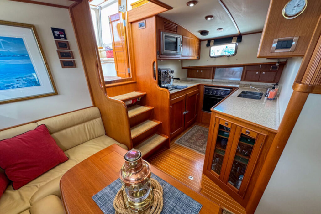 Grand Banks 49 Eastbay HX