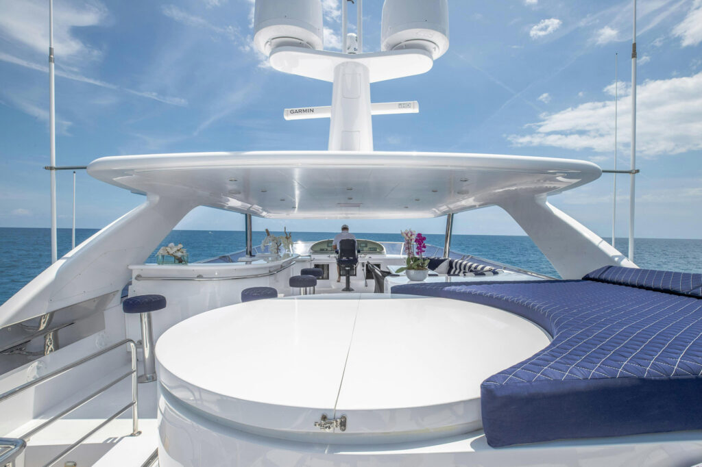 Horizon Yachts 94 Widebody Bad Daddy