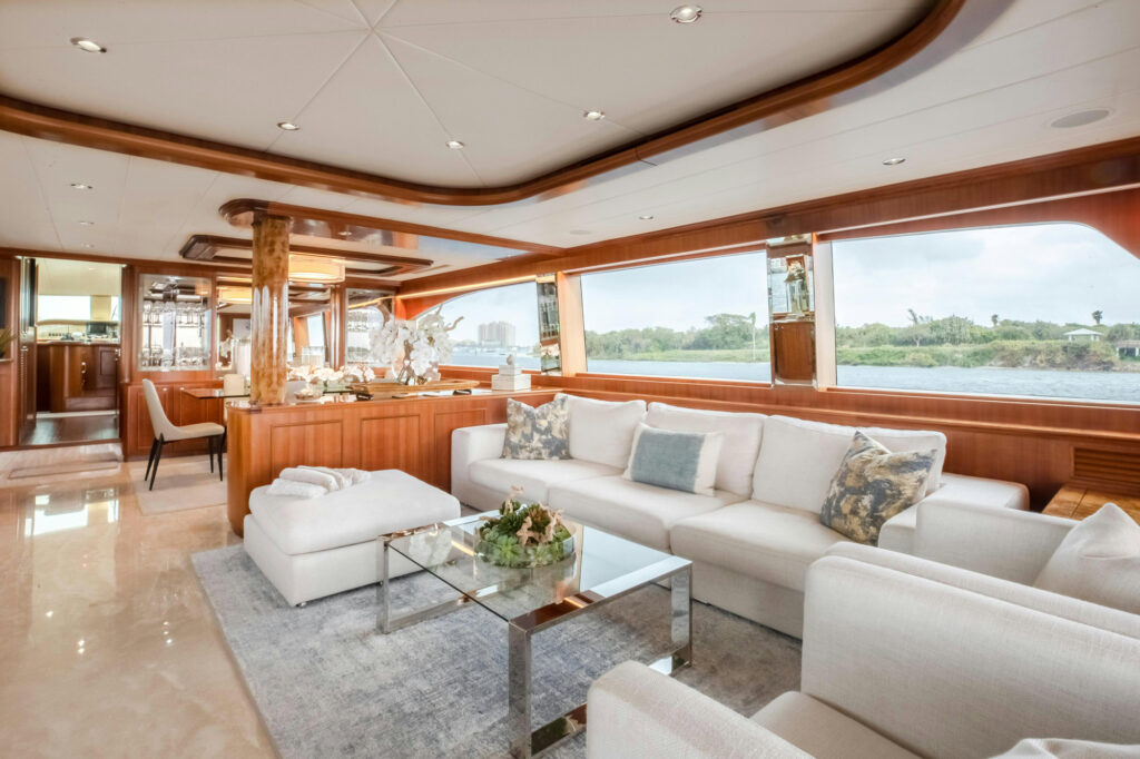 Horizon Yachts 94 Widebody Bad Daddy