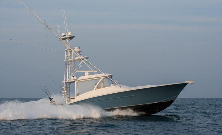 Winter Custom Yachts 46