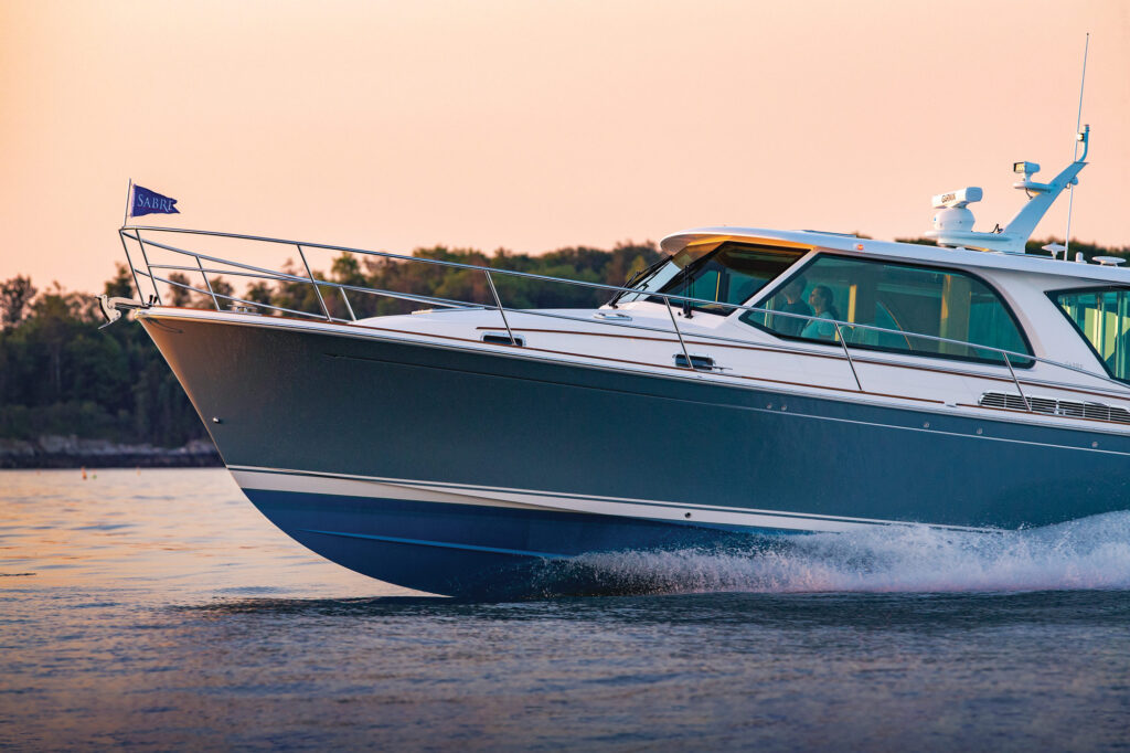 Sabre 43 Salon Express